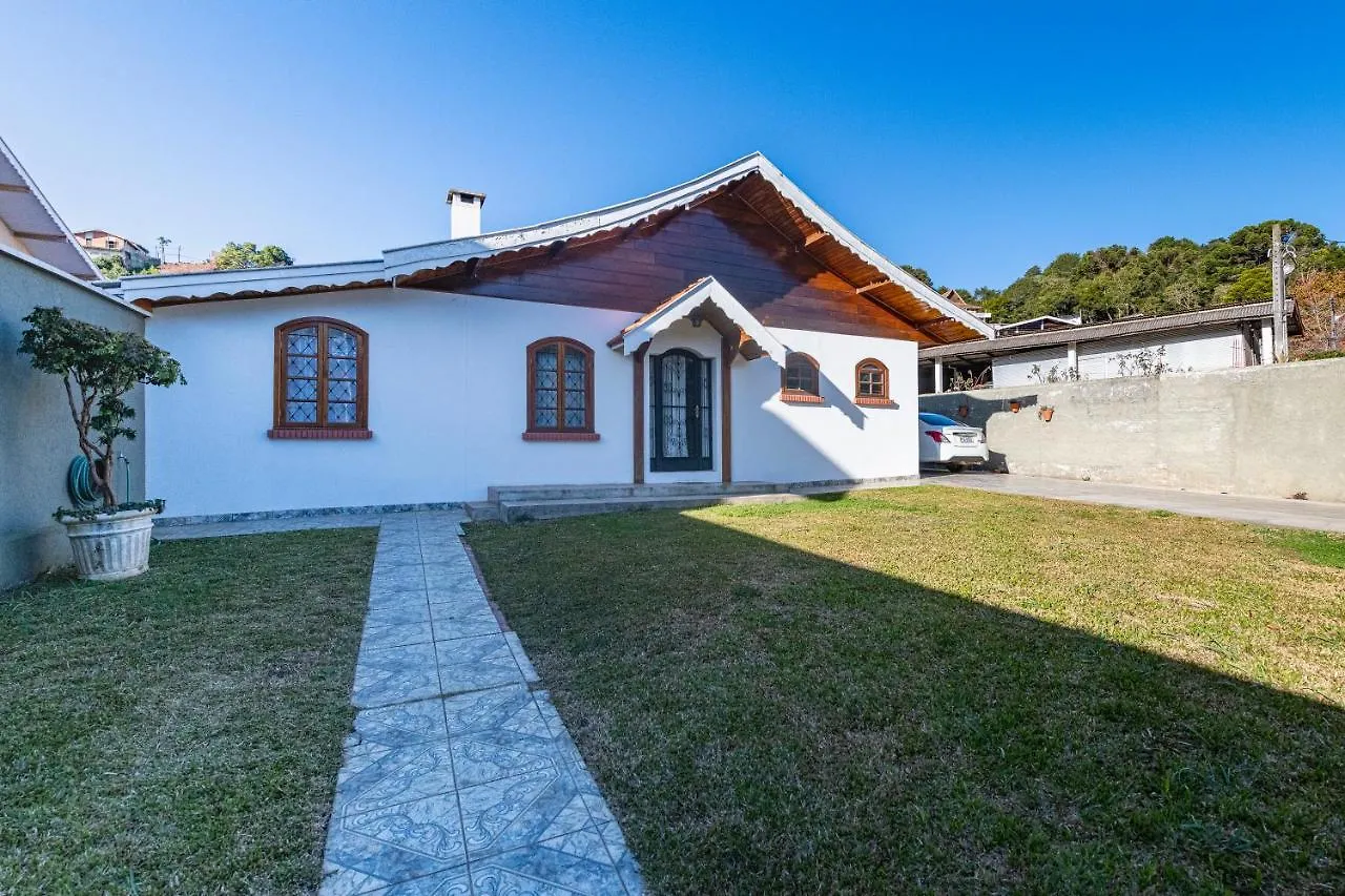 Casa Terrea Bem Localizada 3 Quartos Ate 9 Pessoas Campos Jordao Familias Criancas Campos do Jordao Holiday home