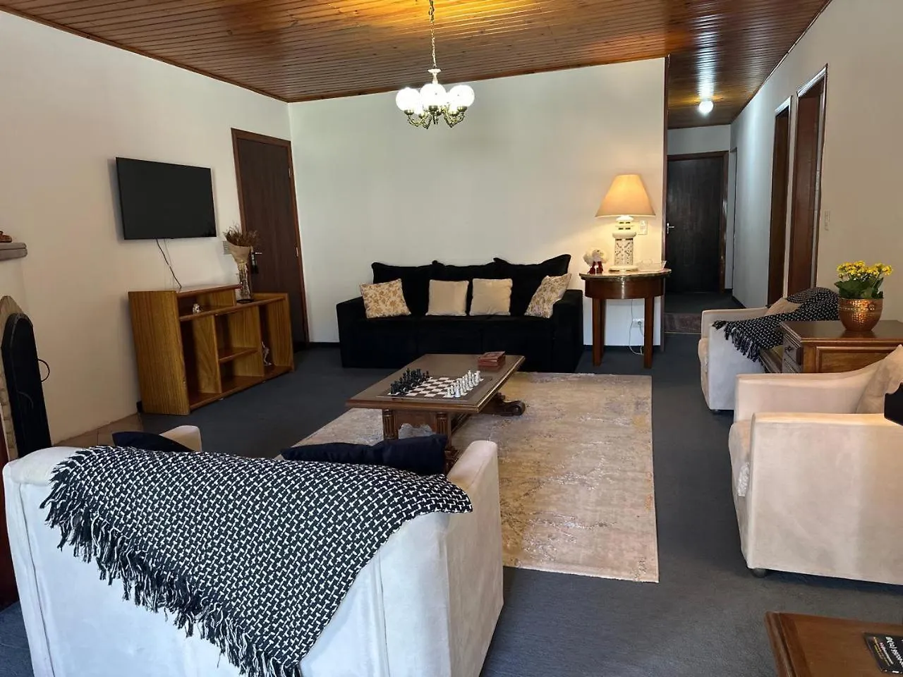 Casa Bem localizada até 10 pessoas Campos Jordão Vila Campos do Jordão